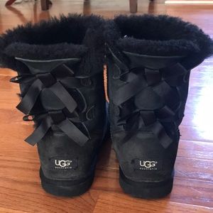 Ugg Bailey Bow